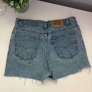 Levi’s cutoffs